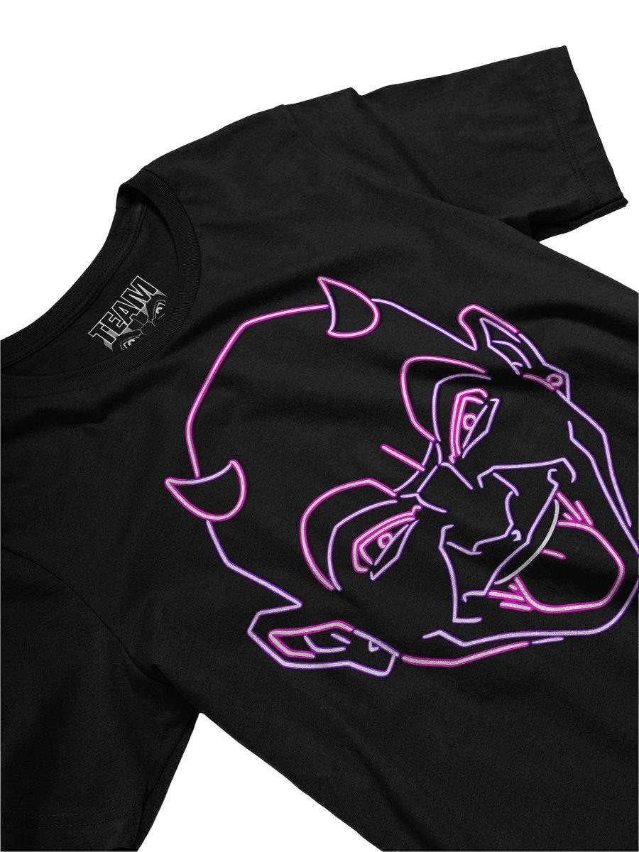 thedjbrisk's tweet image. Introducing the Team Brisk x Brisk Devil Neon Limited Edition tee in both Supersoft and Heavyweight editions. 

Supersoft: djbrisk-shop.fourthwall.com/en-aud/product…

Heavyweight: djbrisk-shop.fourthwall.com/en-aud/product…

#merch 😍