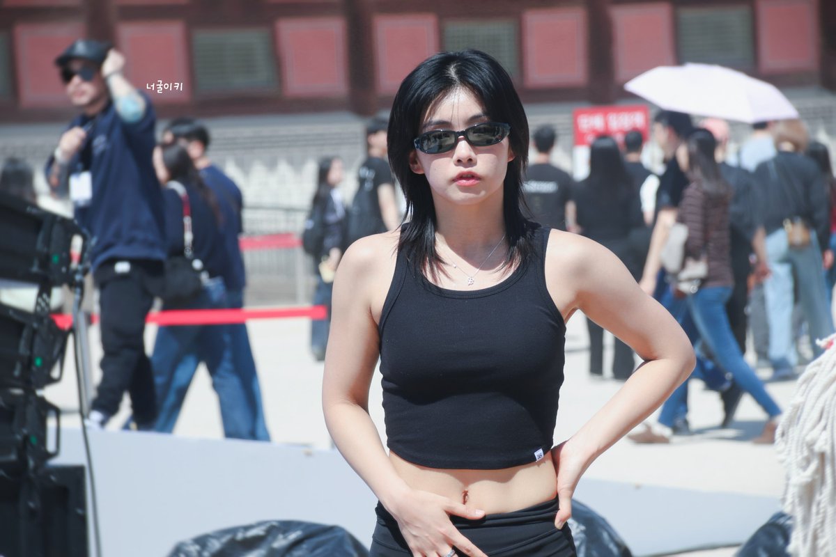 너굴이키 tweet media