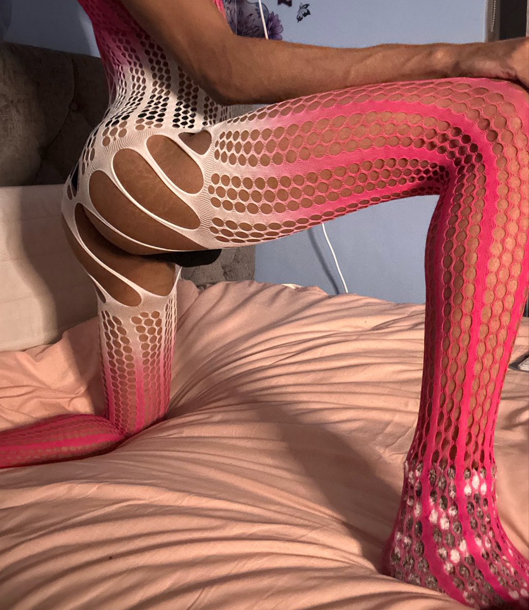 TeddyPower47's tweet photo. Come and get it ❤️❤️ if u wanna DM Subscribe on my OF 

Top 10 Sub get free trial 😘
https://t.co/VHzFmHPFr4

#onlyfans #onlyfan #gay #daddiesboytoy https://t.co/tK5oyYKhVF