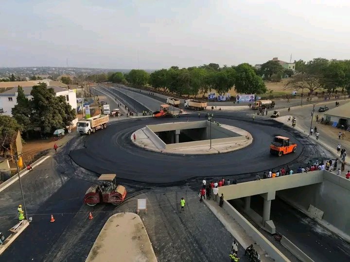 samak1233's tweet photo. Whaaat! this is beautiful!
The Ongoing Construction Of High Level Underpass Project In Makurdi, Benue State 🇳🇬 Is Receiving Final Touches & Will Soon Be Ready To Serve The People Of The State.
#samaktour
#TourNigeria #emmanuelcnzenwa #InfrastructureDevelopment #CityGrowth #makurdi #benuestate #BenueToTheWorld #BenuePeople