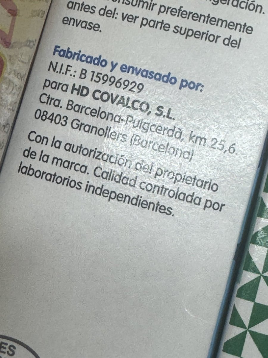 Aquests de #CoAliment, uns supermercats amb seu a Catalunya (a Granollers), etiquetant en castellà, anglès i francès, però són incapaços de fer-ho en català.
<a href="/llenguacat/">Plataforma per la Llengua</a> <a href="/llenguacatalana/">Política Lingüística</a> <a href="/mantincelcatala/">Mantinc el Català</a> <a href="/acciopelcatala/">Associació Acció pel català</a>