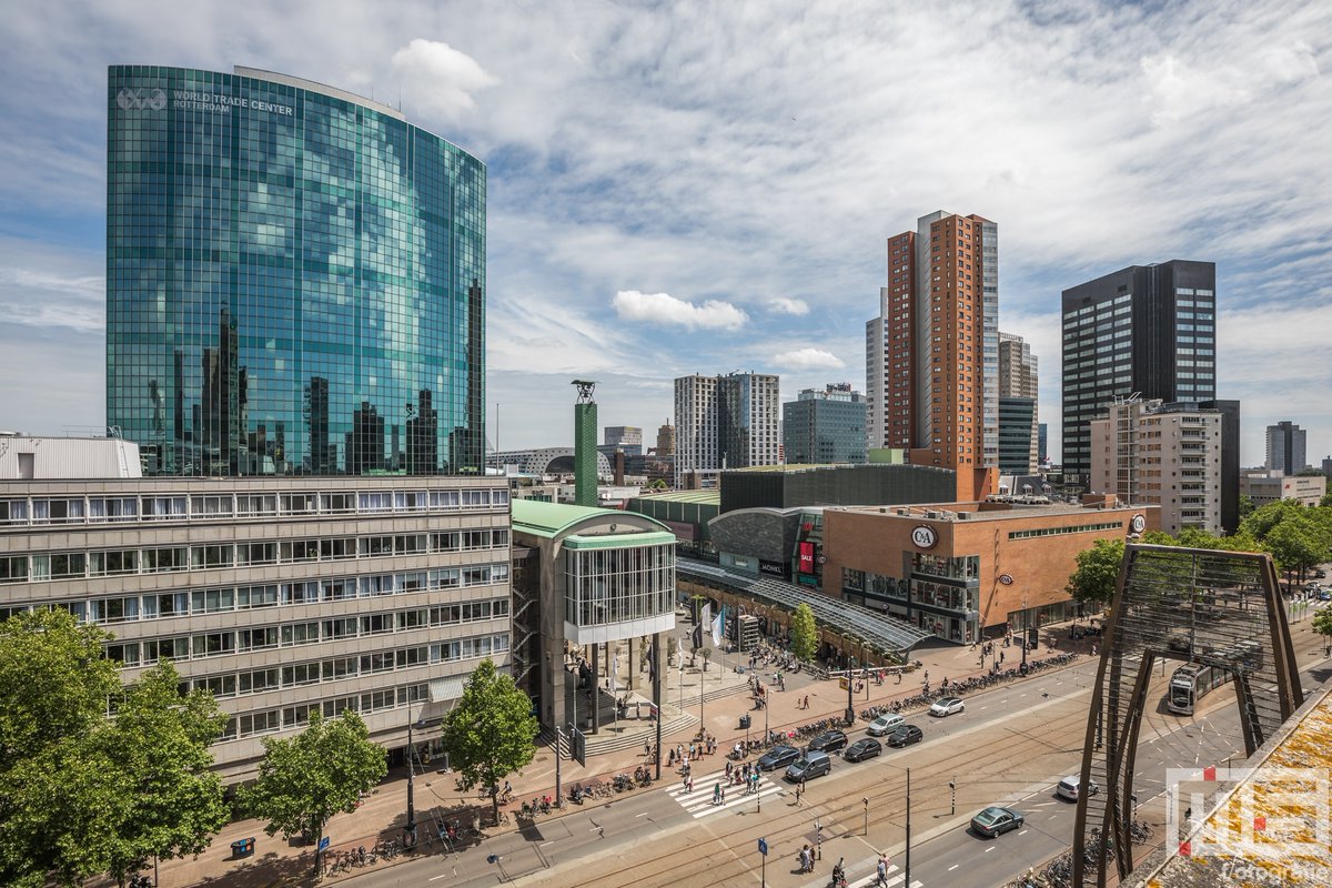 010byday's tweet image. De Coolsingel in #Rotterdam door @marcvanderstelt als afdruk op canvas of #print? Verkrijgbaar via shop.ms-fotografie.nl
.
.
.
#picfee #werkaandemuur #sfeeraandemuur #artheroes #benrobenelux #fujifilm #fujifilmnederland