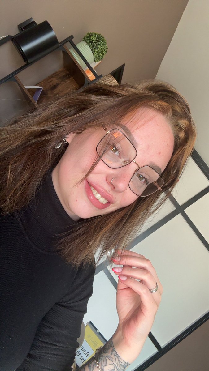 GoddessLin tweet media