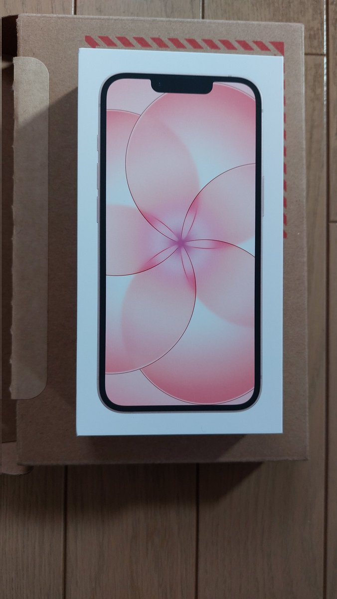 51KKK51's tweet photo. いろいろありましたが無事届きました。
頑張って設定するぞ

#iPhone17e https://t.co/6GgE7EyW4j