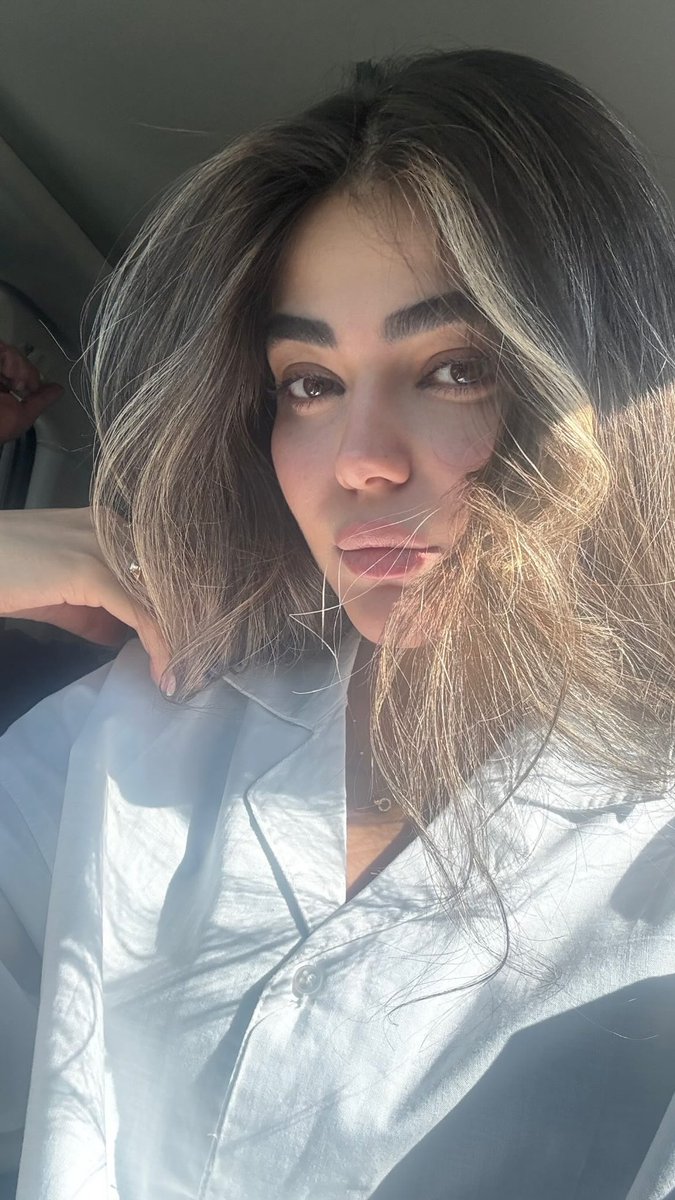 فریناز tweet media