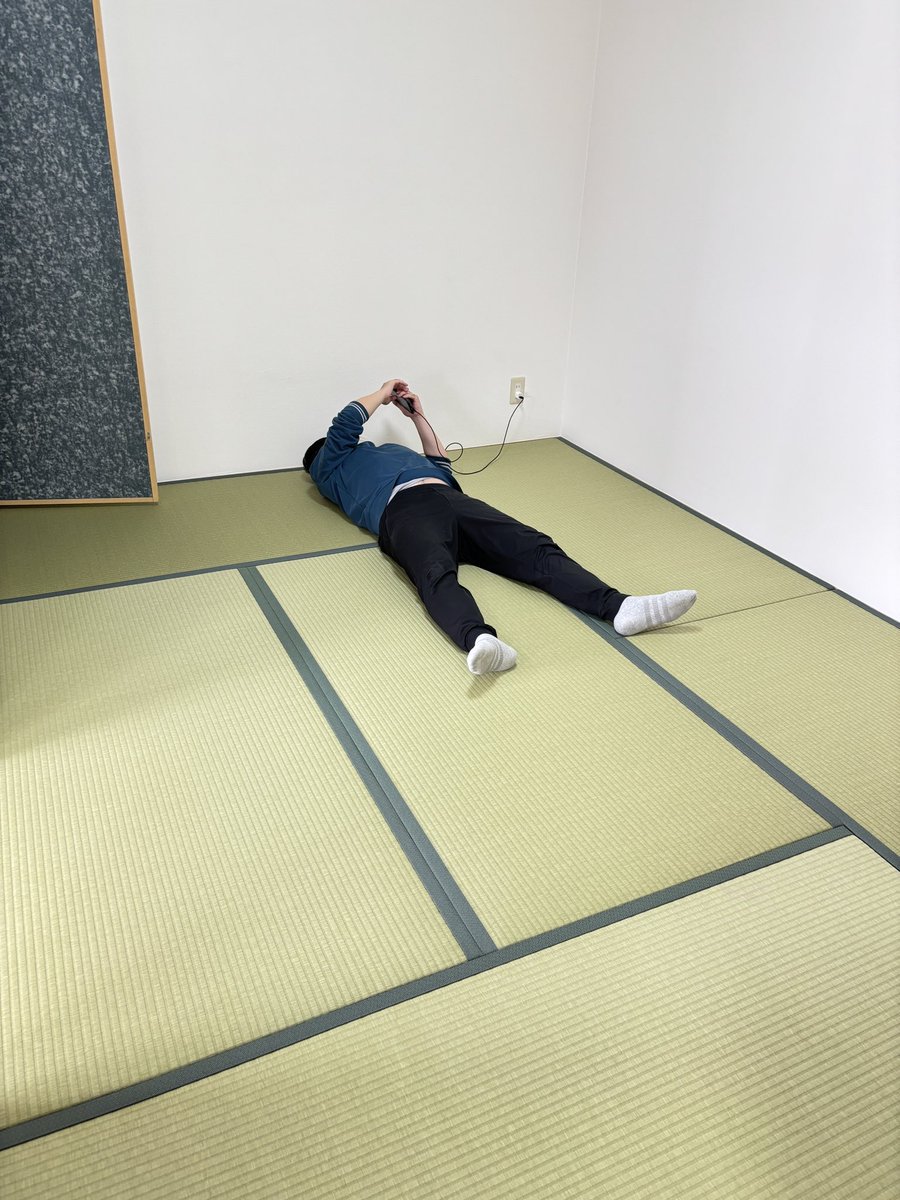 ち さ tweet media
