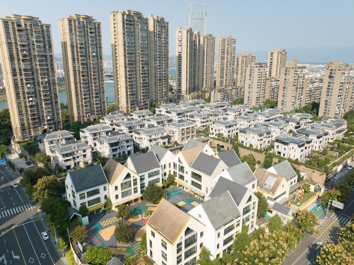 ChinaDaily's tweet image. A wave of renewed activity is sweeping through China's #property market, led by a recent surge in secondhand home sales in major cities such as Beijing and Shanghai — a sign that homebuyer confidence is gradually returning after a multiyear downturn, analysts said. #economy