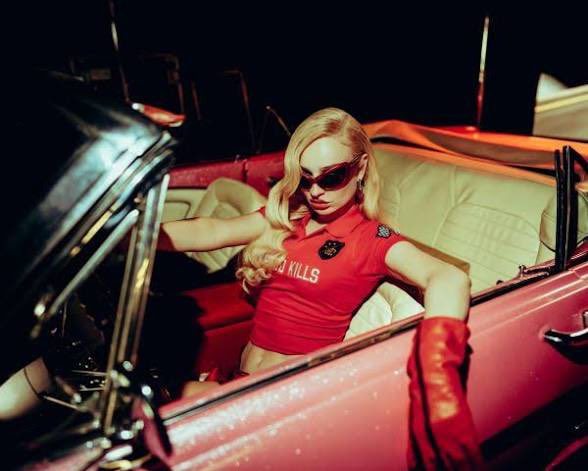 kim petras fans tweet media