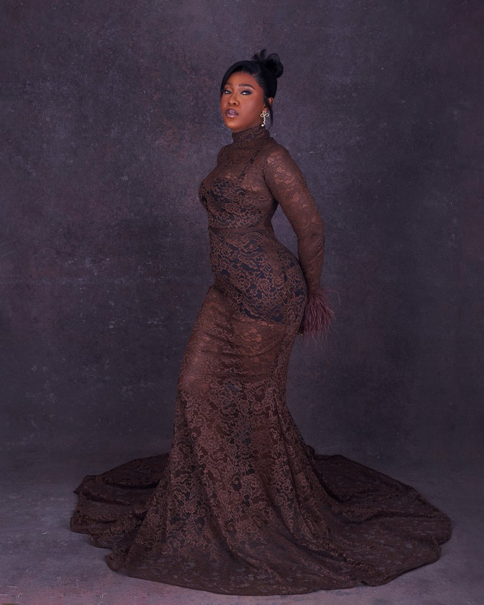 simplywandy's tweet image. Happy Birthday Wandy ❤️.  I love doing life my Way and it can only get better. Cheers my baby,let do another trip round the sun 🫶🏾🤍.

My sis @yourfavartgirl shot me and I edited my Pictures.