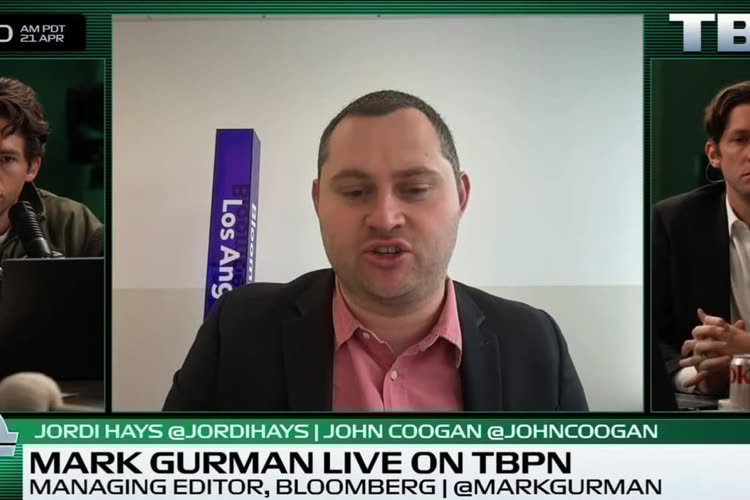 MacGeneration's tweet image. Apple s'attaque à votre salon et à votre visage : les six révolutions en préparation dlvr.it/TSBymV #Apple #InnovationTechnologique