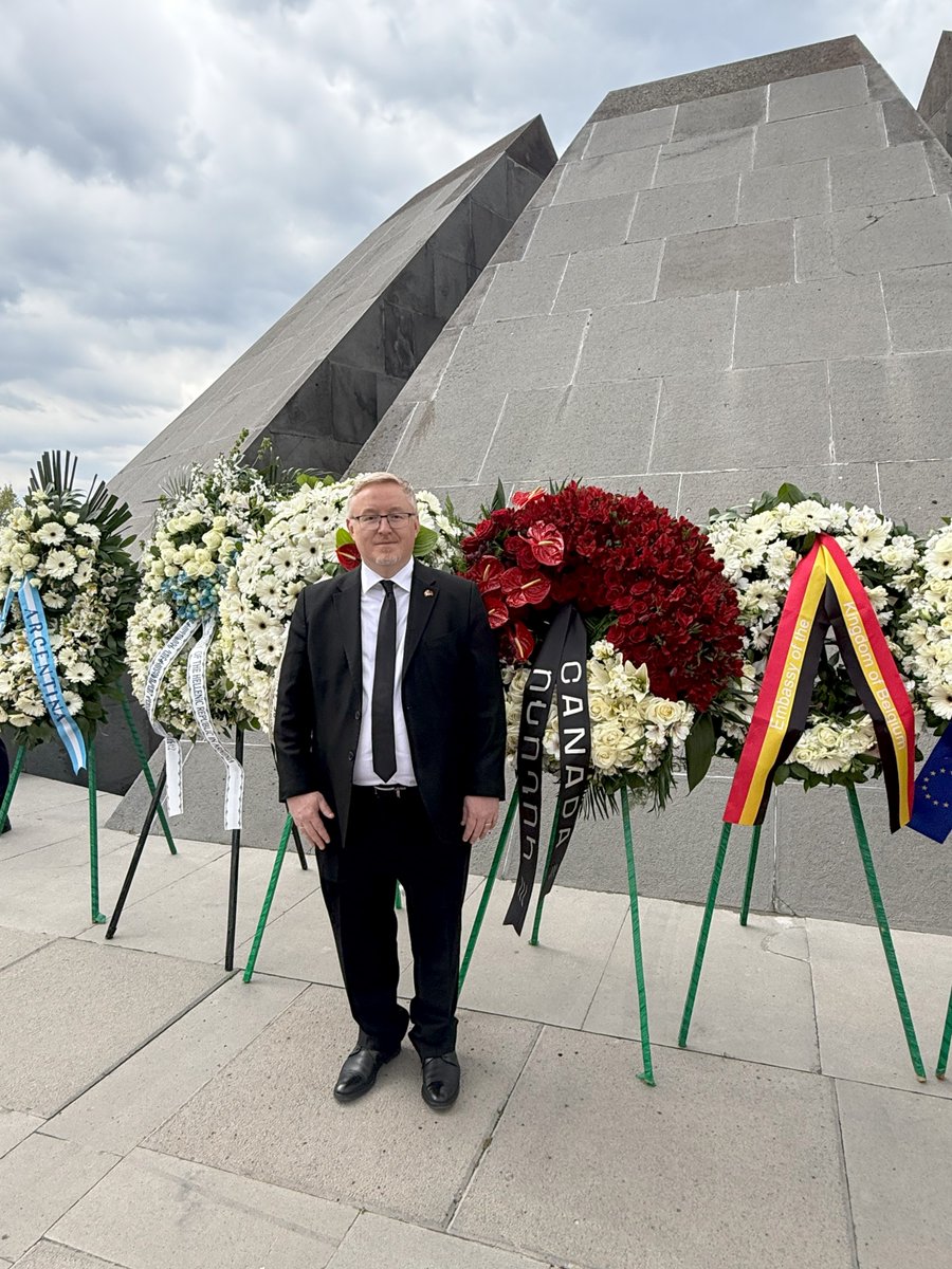 AndrewTurner tweet media