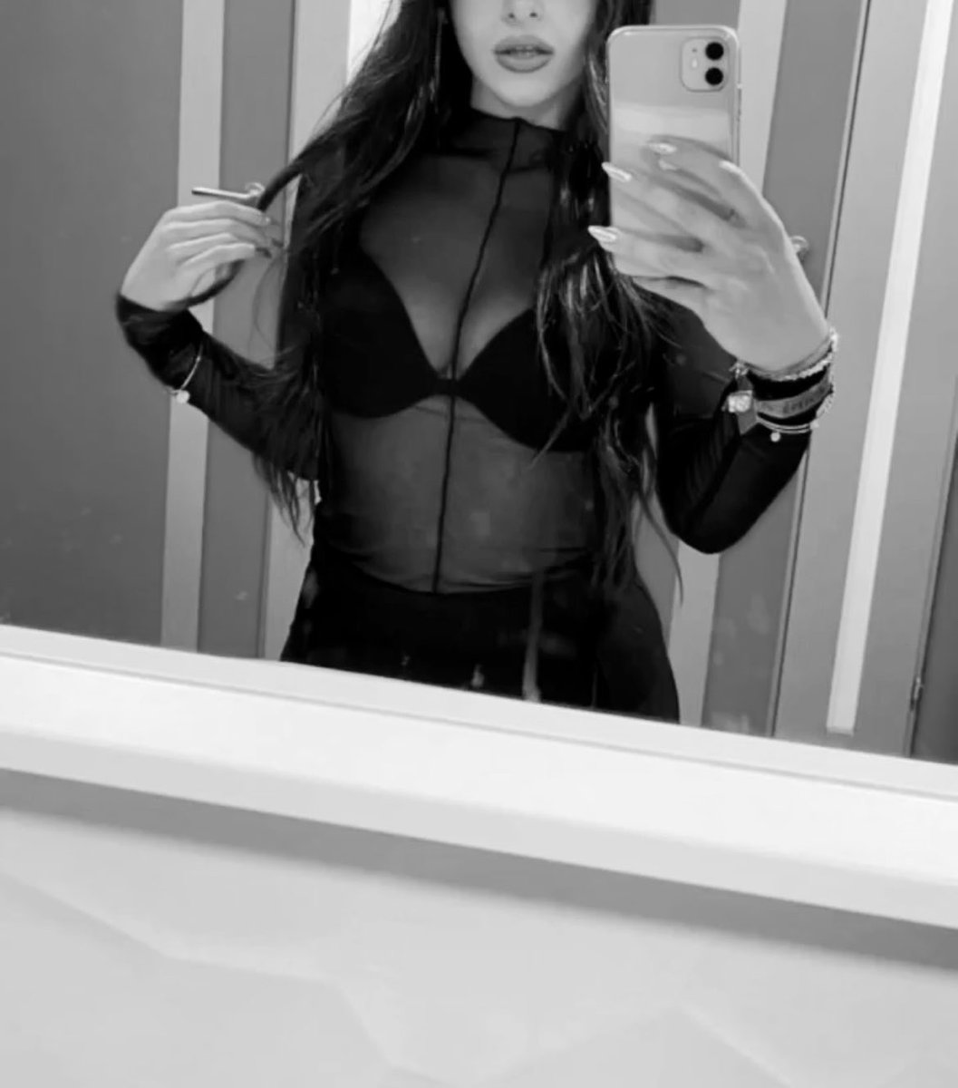 Selena_lara69's tweet photo. Do you like it?
How much would you pay for these tits?
#findom #payping #consentir #Sugarbaby #sugardaddy #Drainage https://t.co/mFkDcxiOf7