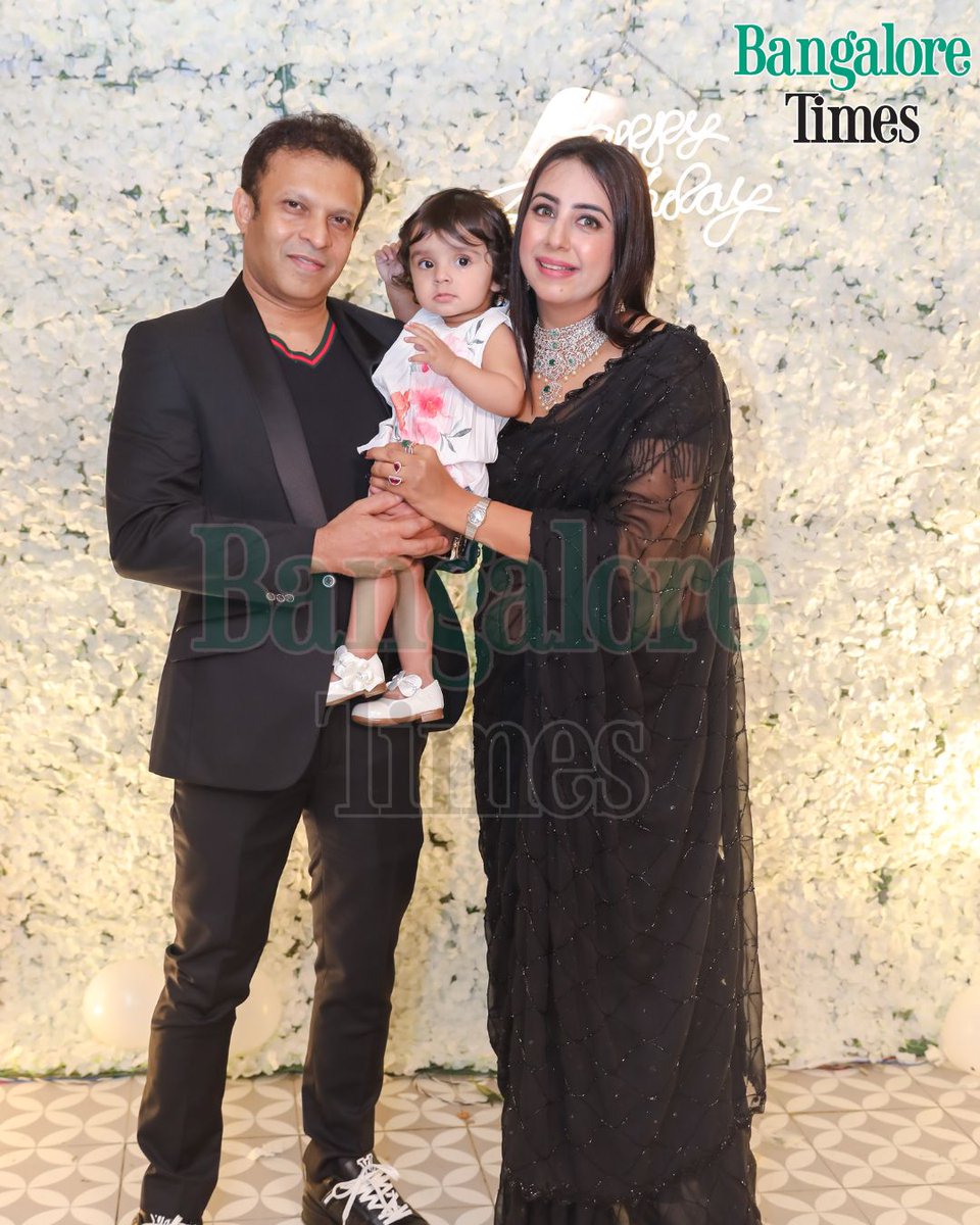 BangaloreTimes1's tweet photo. Actor Sanjanna Ggalrani and her husband Azeez Pasha recently celebrated this children Alarik and Azyna's birthday with friends and family in the city.

#SanjannaGgalrani #AzeezPasha #KFI #KannadaCinema #TelguCinema #BiggBossTelugu #Latest #Trending https://t.co/WQHNlCXBYT