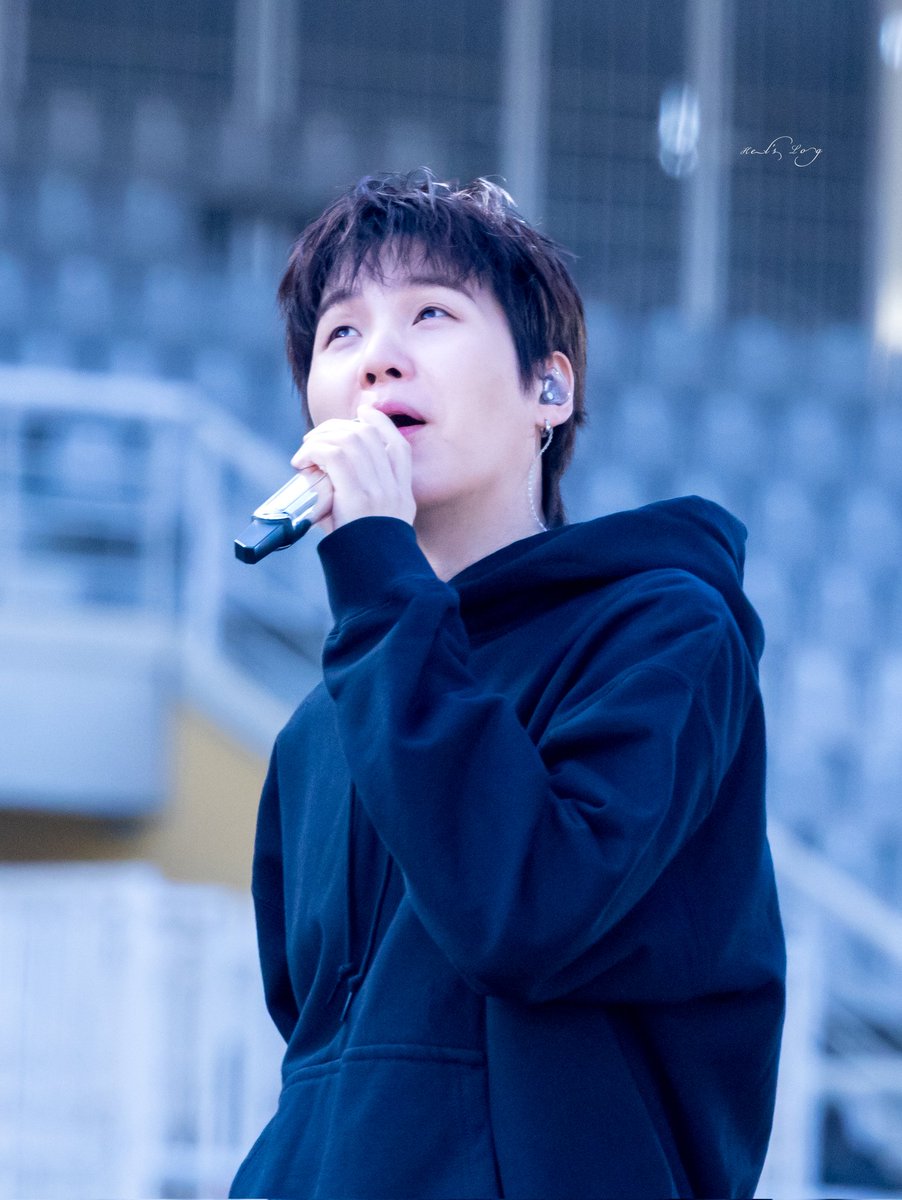 kelslog's tweet photo. BTS WORLD TOUR ‘ARIRANG’ IN GOYANG - DAY3
SC SOUND CHECK 사운드체크
260412

🐱 (்▿்)
tiangular eyes

#SUGA #슈가 #シュガ  #BTSSUGA #방탄소년단슈가 #AgustD @BTS_twt
#BTS_ARİRANG https://t.co/r1lTnMDCcO