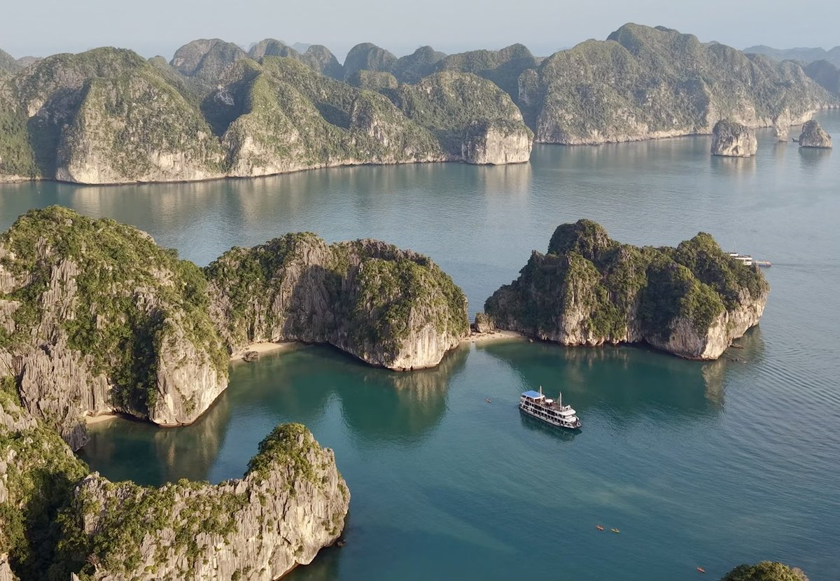 ykonas_'s tweet photo. Hạ Long Bay 
UNESCO World Heritage
#vietnam 🇻🇳 
#travel 
#landscape 
#unescoworldheritage 
#travelphotography https://t.co/bSrwKXJAbr