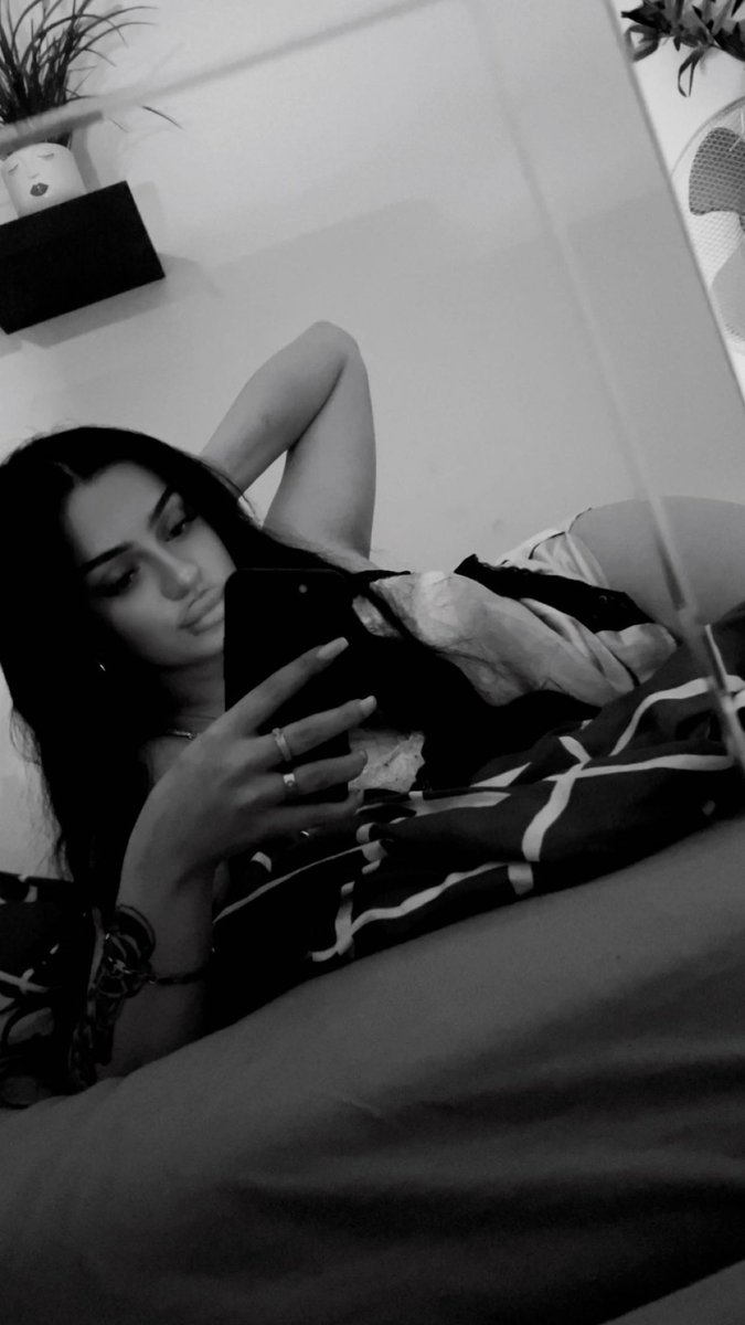 Lea Selina tweet media