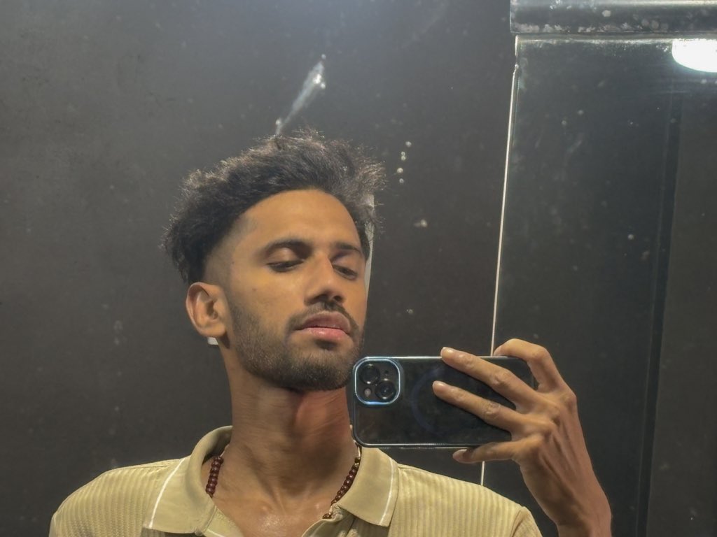 Sixx🦉 tweet media