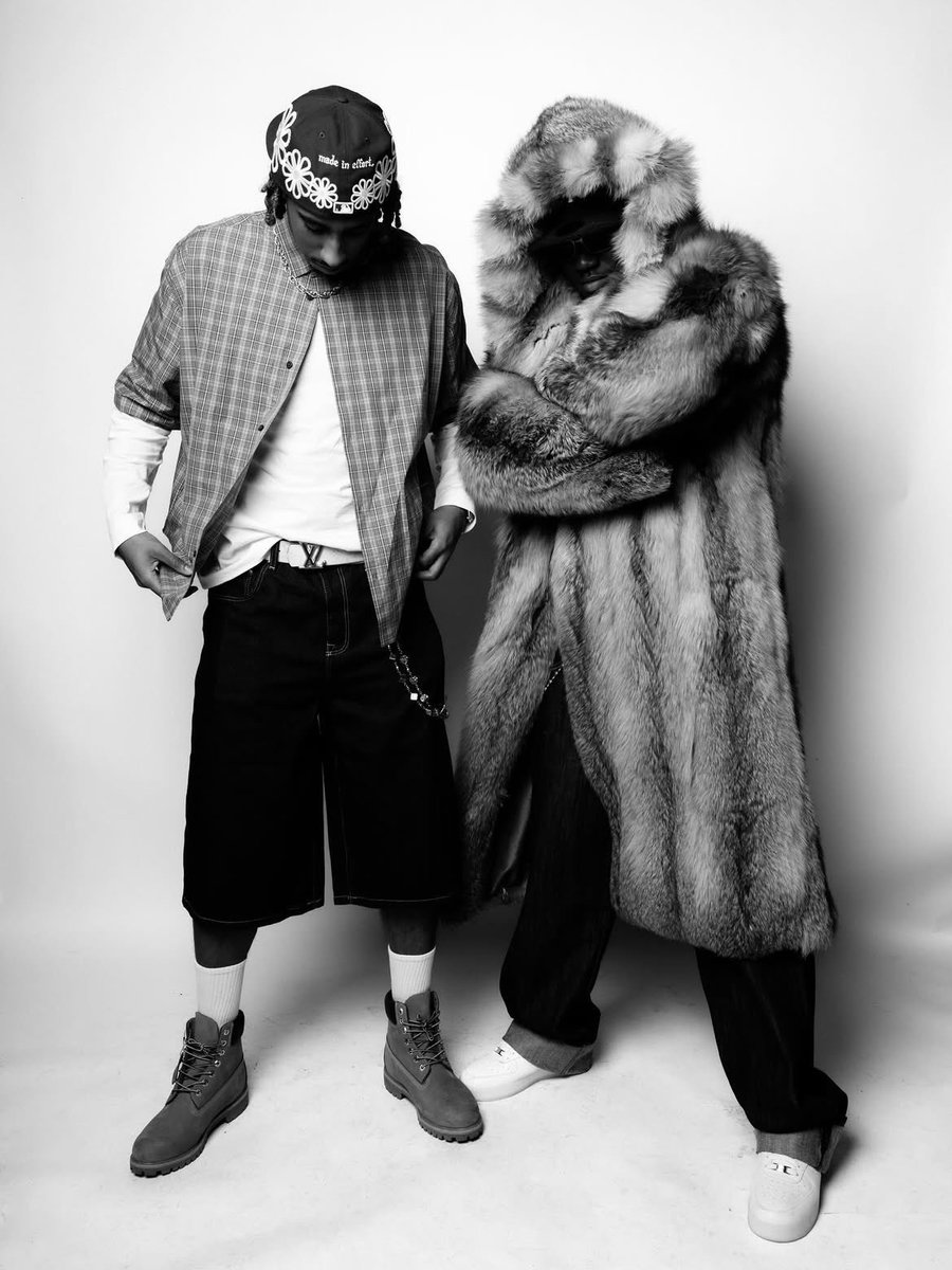 King™️ tweet media