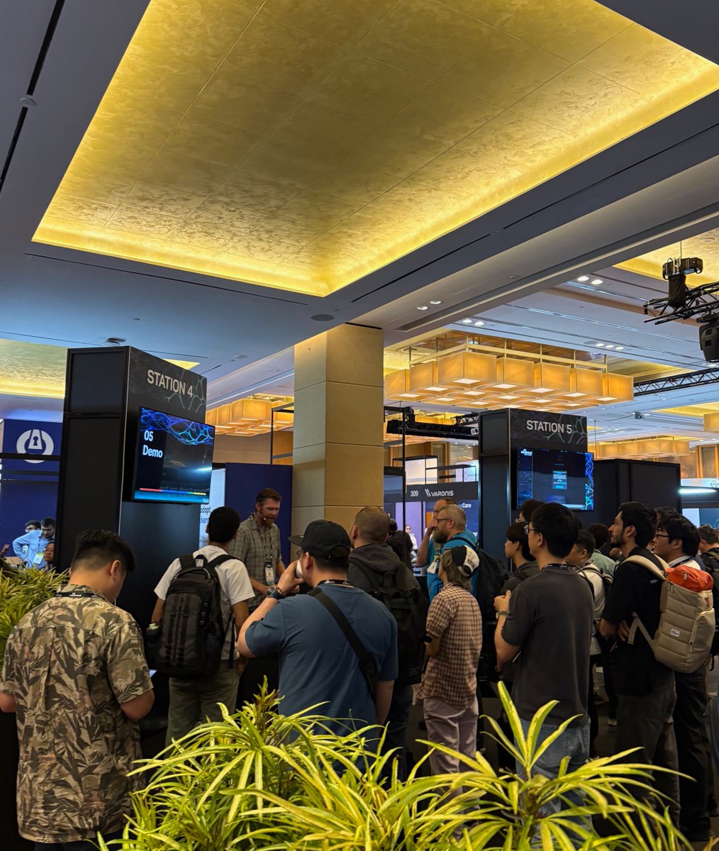 Black Hat tweet media