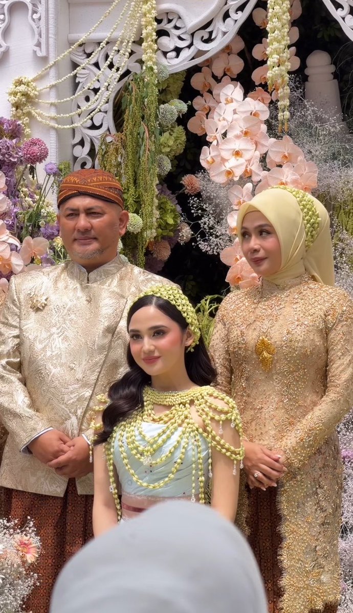 𝐭𝐢𝐤𝐚𝜗ৎ tweet media