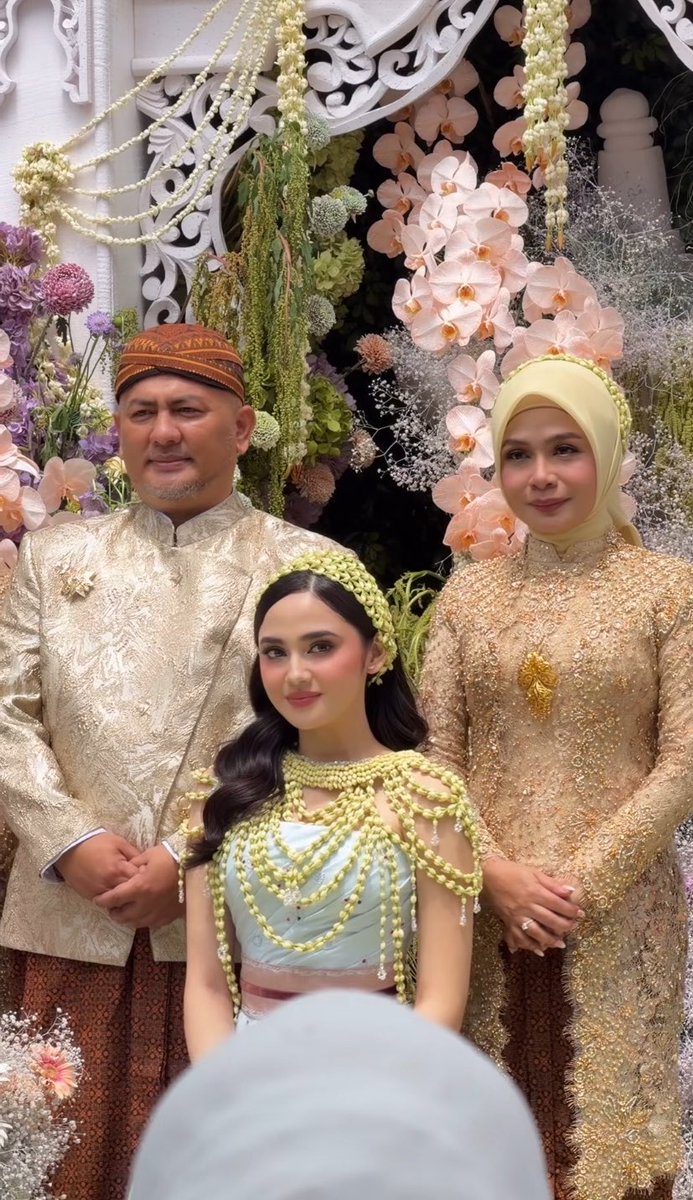 𝐭𝐢𝐤𝐚𝜗ৎ tweet media