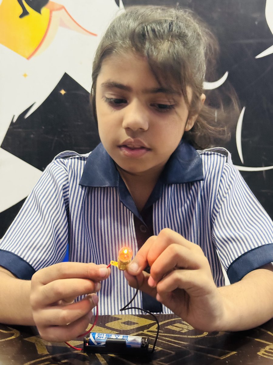 EmbellishSchool's tweet photo. Young minds at work! 🔬 #Students building real #Circuits, lighting #Bulbs 💡 &amp; running #Motors 🔌—because true #STEMEducation is all about #LearningByDoing. Proud moments of #YoungScientists shaping the future 🚀 https://t.co/rY3u9GiVHL