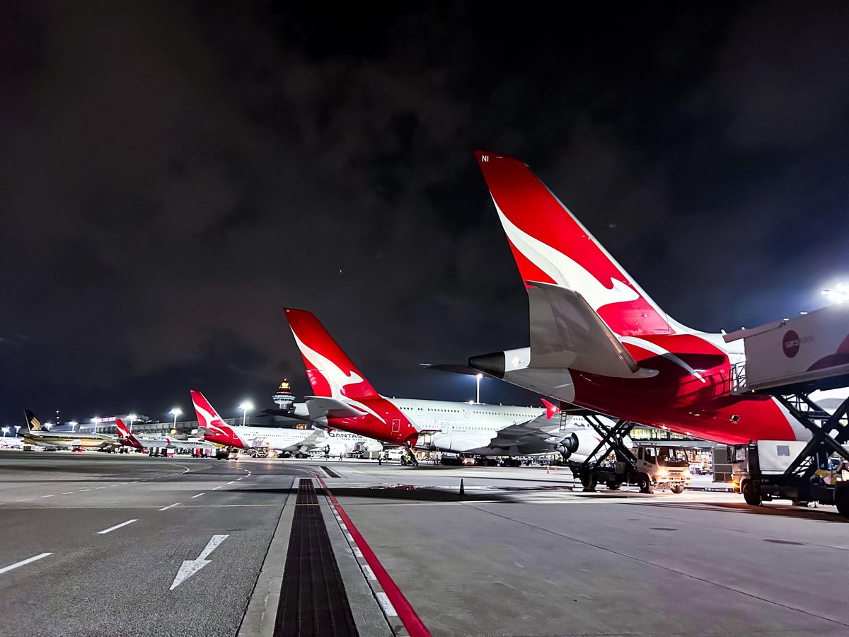 Gate7aviation's tweet image. Le saviez-vous ?
Qantas propose désormais des vols vers Paris via Singapour 🇦🇺➡️🇸🇬➡️🇫🇷

#Qantas a temporairement modifié son réseau européen : les vols au départ de Paris (CDG) sont désormais opérés via Singapour, en Boeing 787 Dreamliner. 🛩️ Cette modification renforce le rôle
