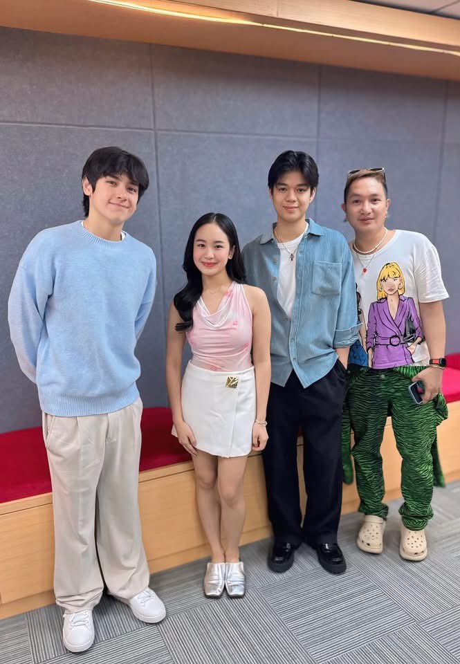 elise ♡ tweet media