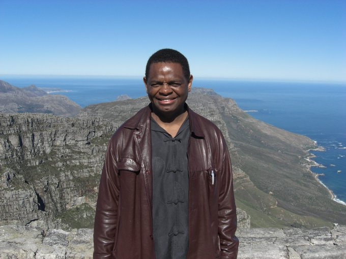 tafimhaka's tweet photo. 🧵 Mutumwa Mawere — The Tycoon ZANU Made and Unmade  

1/ 

In the late 1990s, he embodied Zimbabwe’s new dream. From Bindura to sprawling empires, his rise was meteoric. 
But in Zimbabwe, brilliance is always conditional — until ZANU takes it back. 
His rise was only the beginning of a certain fall.