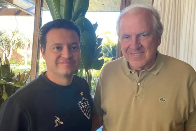 Nosso PROBLEMA tem nome, FAMÍLIA  MENIN, enquanto eles estiverem a frente do GALO, ZERO chances de melhora. Aquele GALO de antigamente ACABOU, agora é só um BRINQUEDO nas mãos do nepobaby...essa batalha nós perdemos.