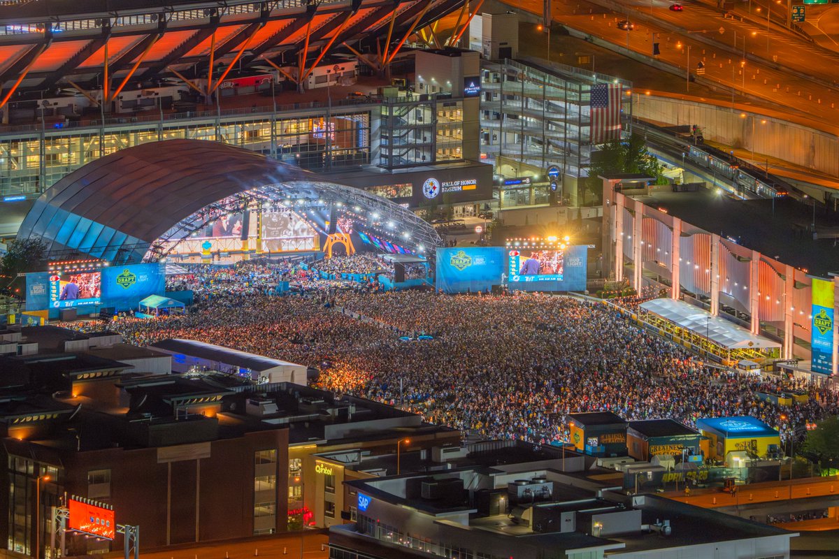 Dave DiCello tweet media