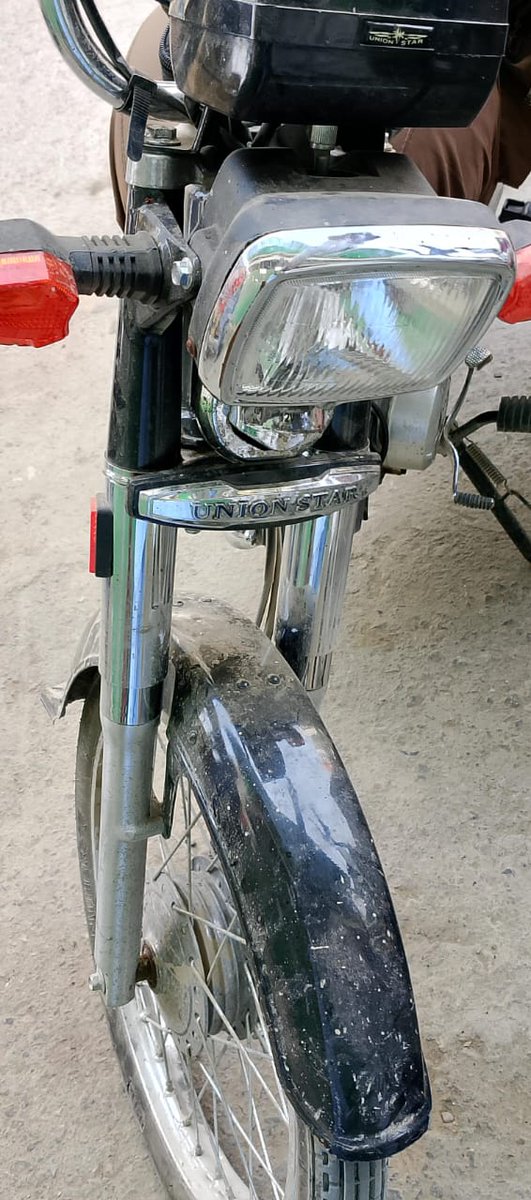 Khitrafficpol's tweet photo. Day 18
Crackdown on vehicles without number plates continues.
#Crackdown
#TrafficRules #NumberPlates #TrafficPolice
#RoadSafety #LawEnforcement
#Day18
#VehicleRegistration #TrafficUpdate
#SafetyFirst #karachitrafficpolice https://t.co/FNiSURKvBK
