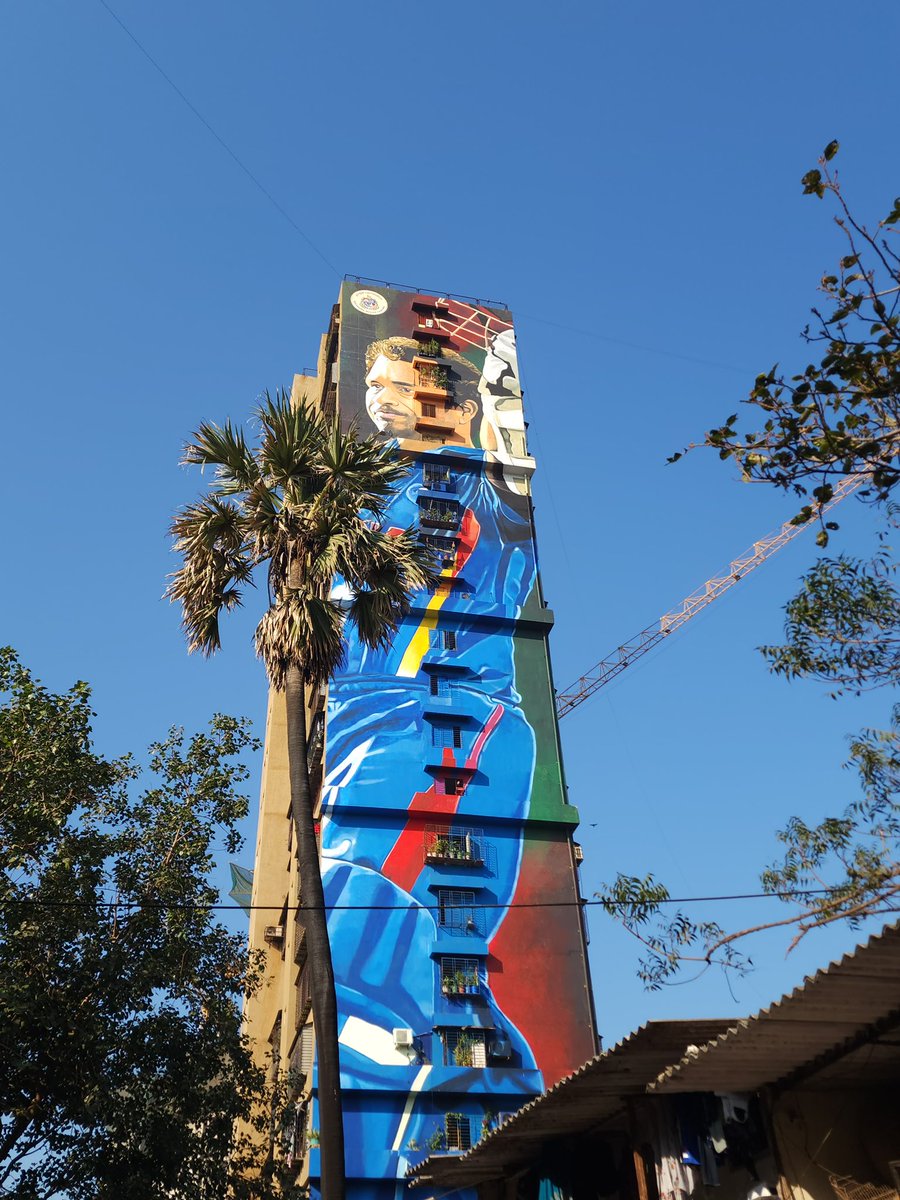BapIndia's tweet photo. 250 × 40 ft. One legend.
Happy Birthday Sachin Tendulkar!
Proud moment for Bollywood Art Project to paint India's tallest mural in Bandra West for BMC H Ward. December 2022
#streetart #indianstreetart #sachintendulker #godofcricket #Indiapictures #indiastalestmural https://t.co/yQahUixQCH