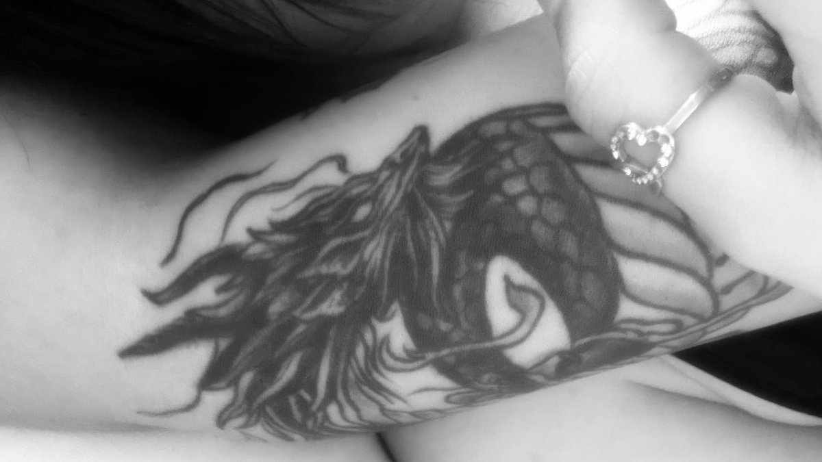 𝖠roha tweet media