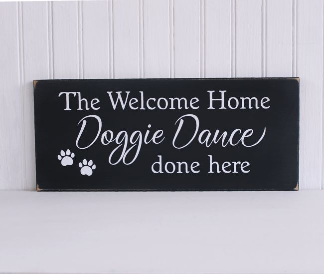 CountryWorkshp's tweet image. #Dogs Wood Sign - The Welcome Home Doggie Dance #DogLove #dance #doglife #smilett23 etsy.me/4ub5LMY via @Etsy