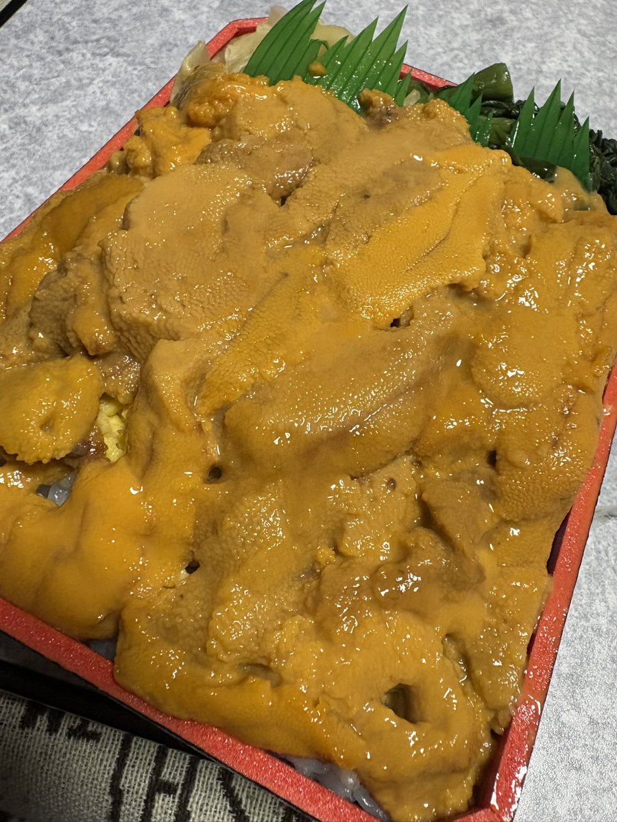 北海道展行った時に買ったウニ丼昨日食した
やばばばば、、、うまうまうま