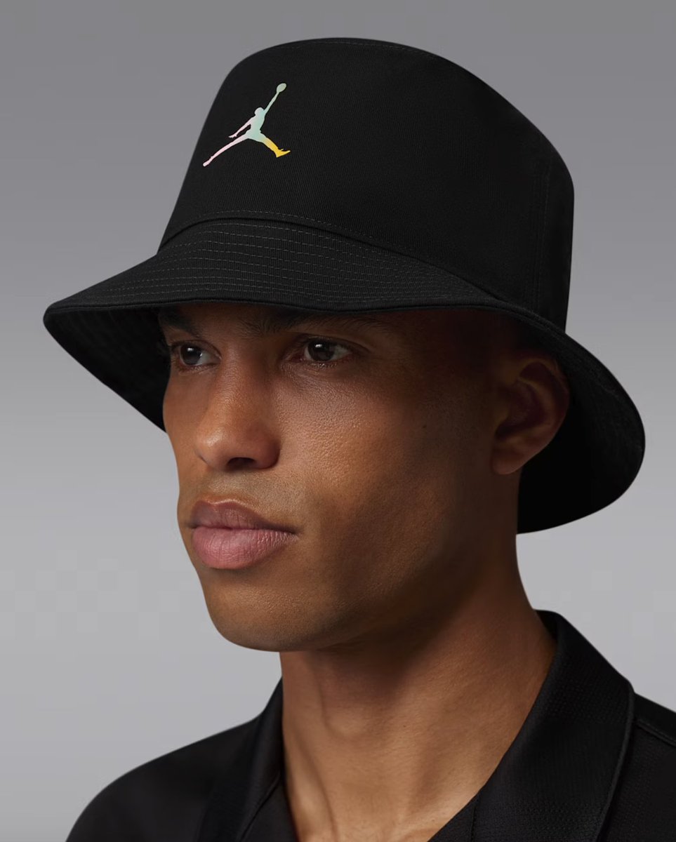 Sneaker Drop tweet media