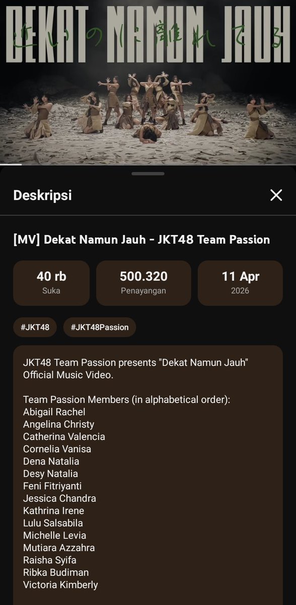 oyamooy's tweet photo. Seru banget streaming gini hahaha akhirnya sampe 500k views. Gaskeun target selanjutnya! 🤟❤️‍🔥🔥

Lagunya enak, jadi enjoy disambi ngapain aja 🎧🎶
#DekatNamunJauh #JKT48Passion #PassiOnFire #GuePassion #JKT48 https://t.co/J8XQSwvm44
