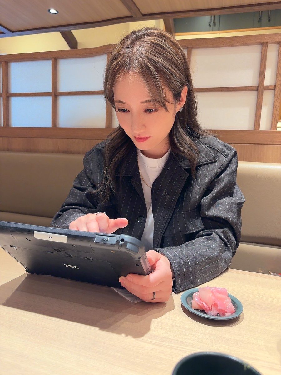 ユッケ🦋 tweet media