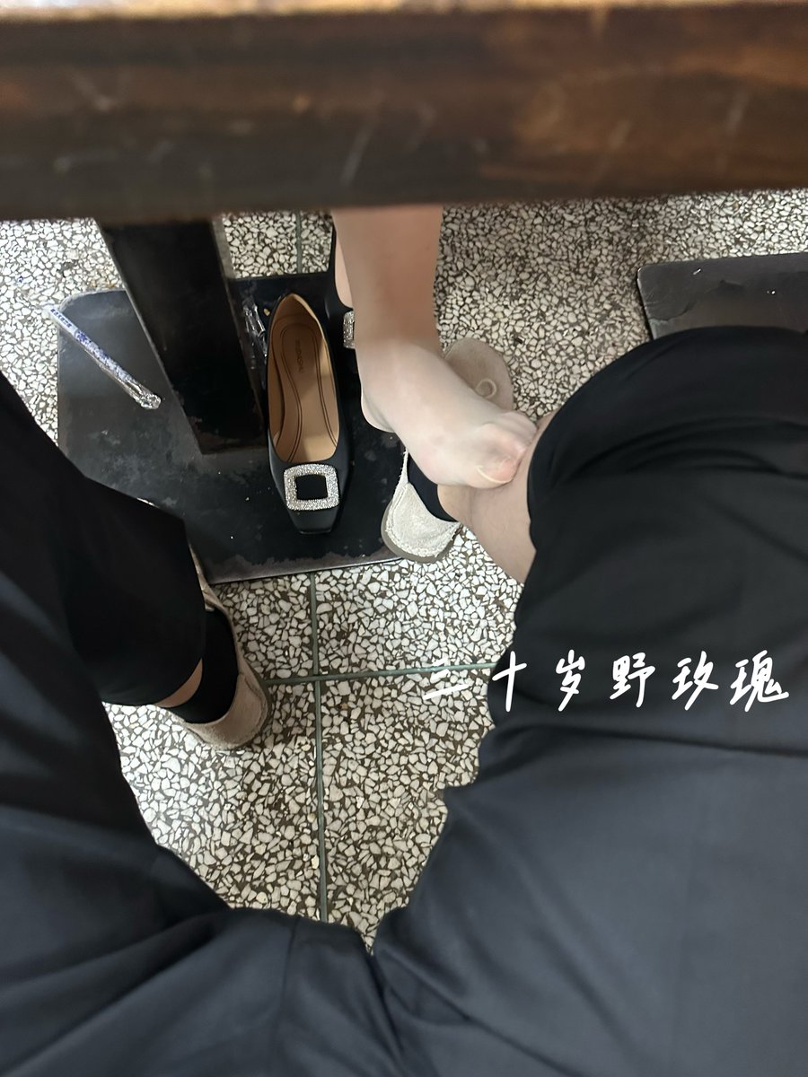 RoseLeeeSS's tweet photo. 还是要在外边玩才刺激
@006share 
@007share 
@RZYQ176 
@tbzt2024 
@wqganenshi_ https://t.co/DoJkSr72p0
