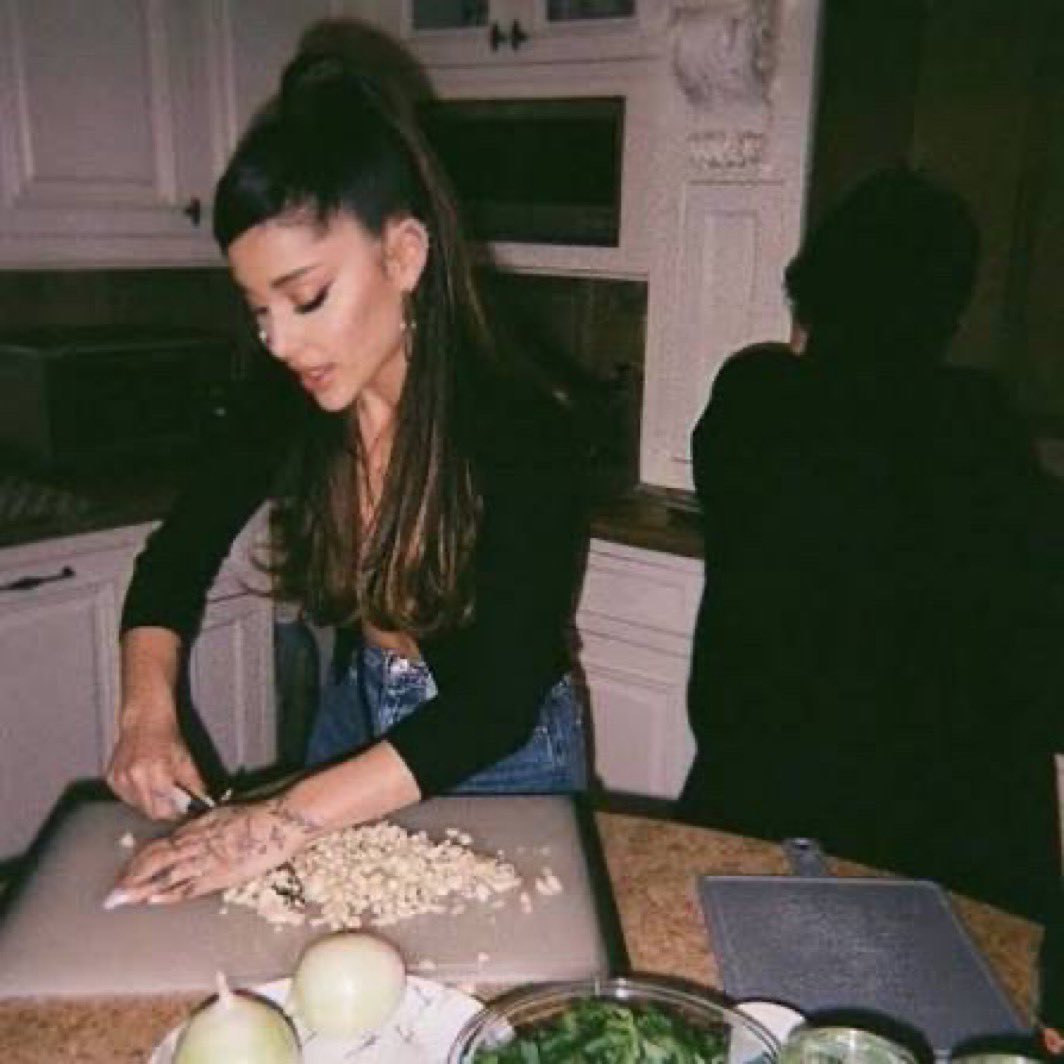 eternaliana sunshine grande ꕤ tweet media