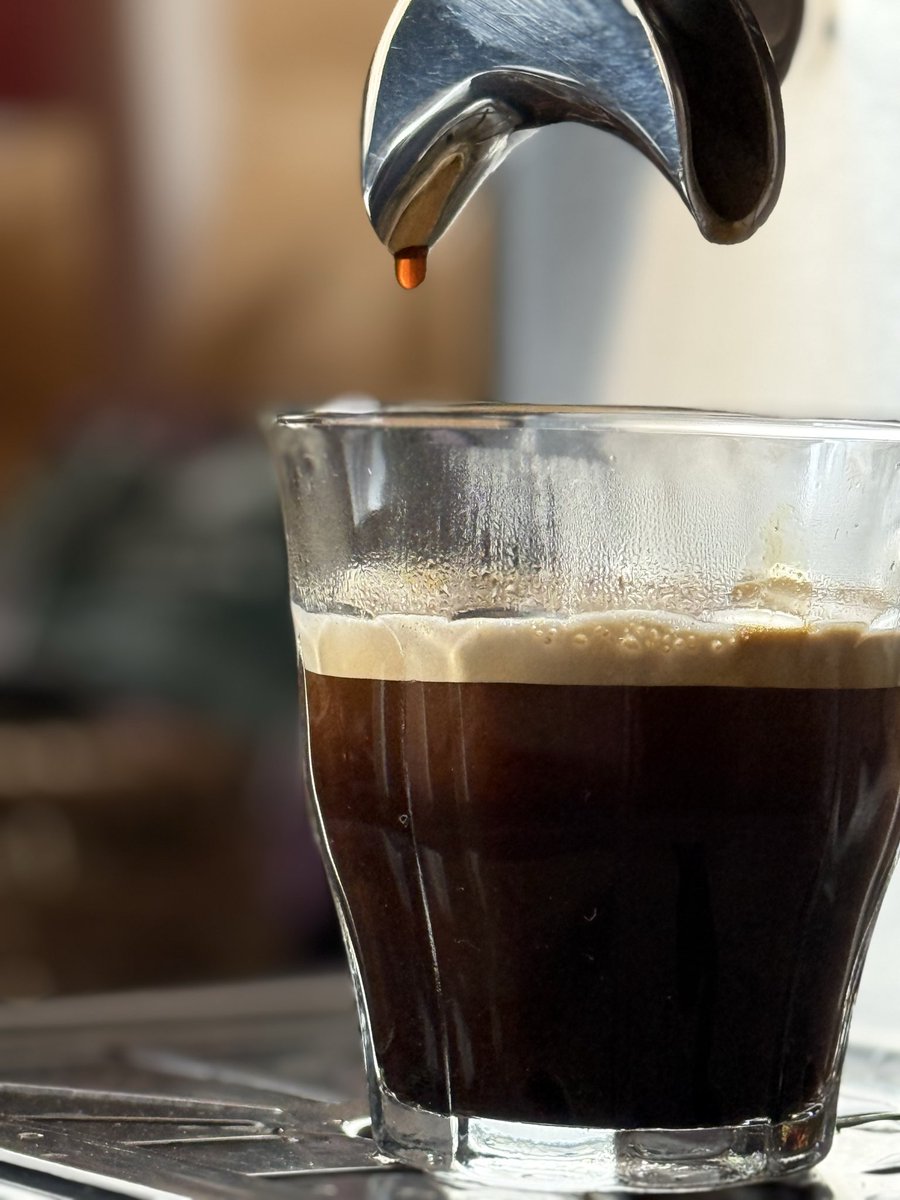 sabrr_shukarr's tweet image. team kick, forever ♾️🤭
#coffee 🤎

@Singh_Glutton
