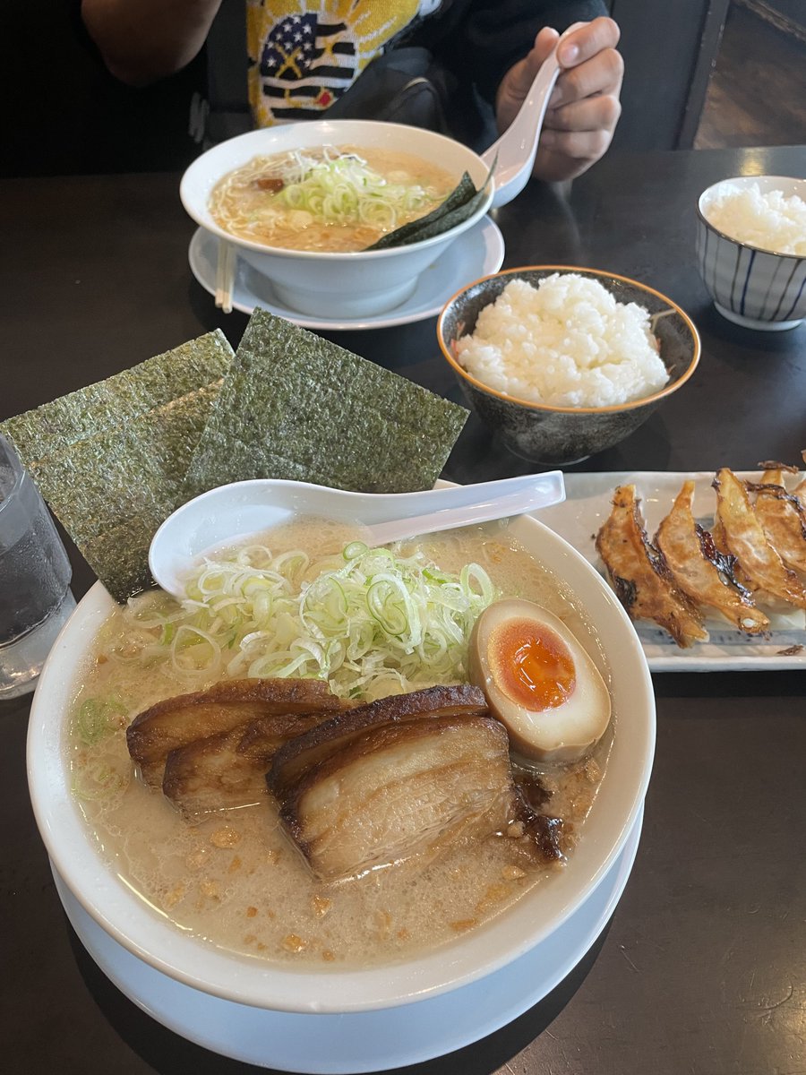 posan33's tweet photo. 無職だからGW関係ないしどこも混んでて嫌だなー https://t.co/EYXpUMXoM3