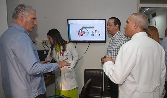 Constata <a href="/DiazCanelB/">Miguel Díaz-Canel Bermúdez</a> desarrollo de transformación digital en Instituto de Neurología y Neurocirugía

Con 64 años de fundado, el centro es el rector de estas especialidades en el país y sede de ambos grupos nacionales. 

escambray.cu/?p=387373
