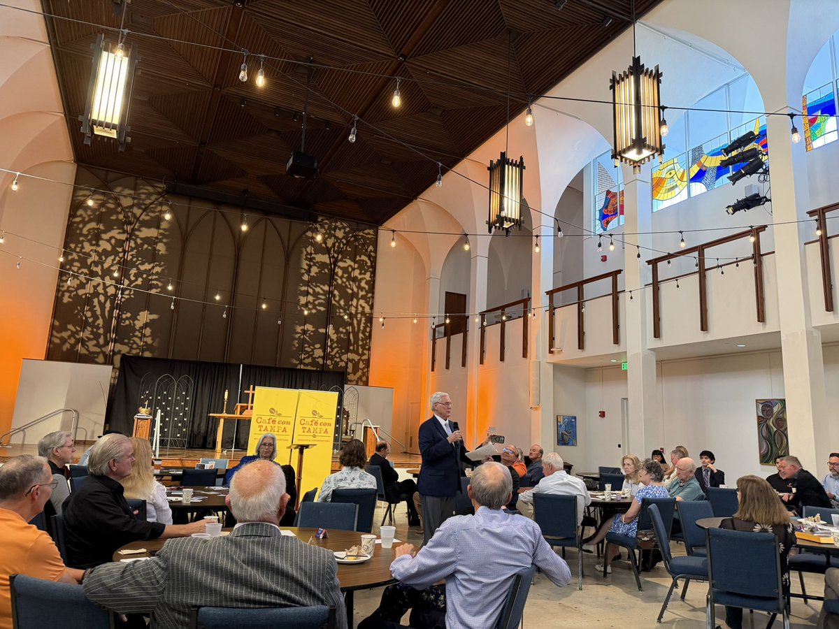 CafeconTampa's tweet photo. Ron Weaver speaking now at Café con Tampa https://t.co/uUtbZIOjl0