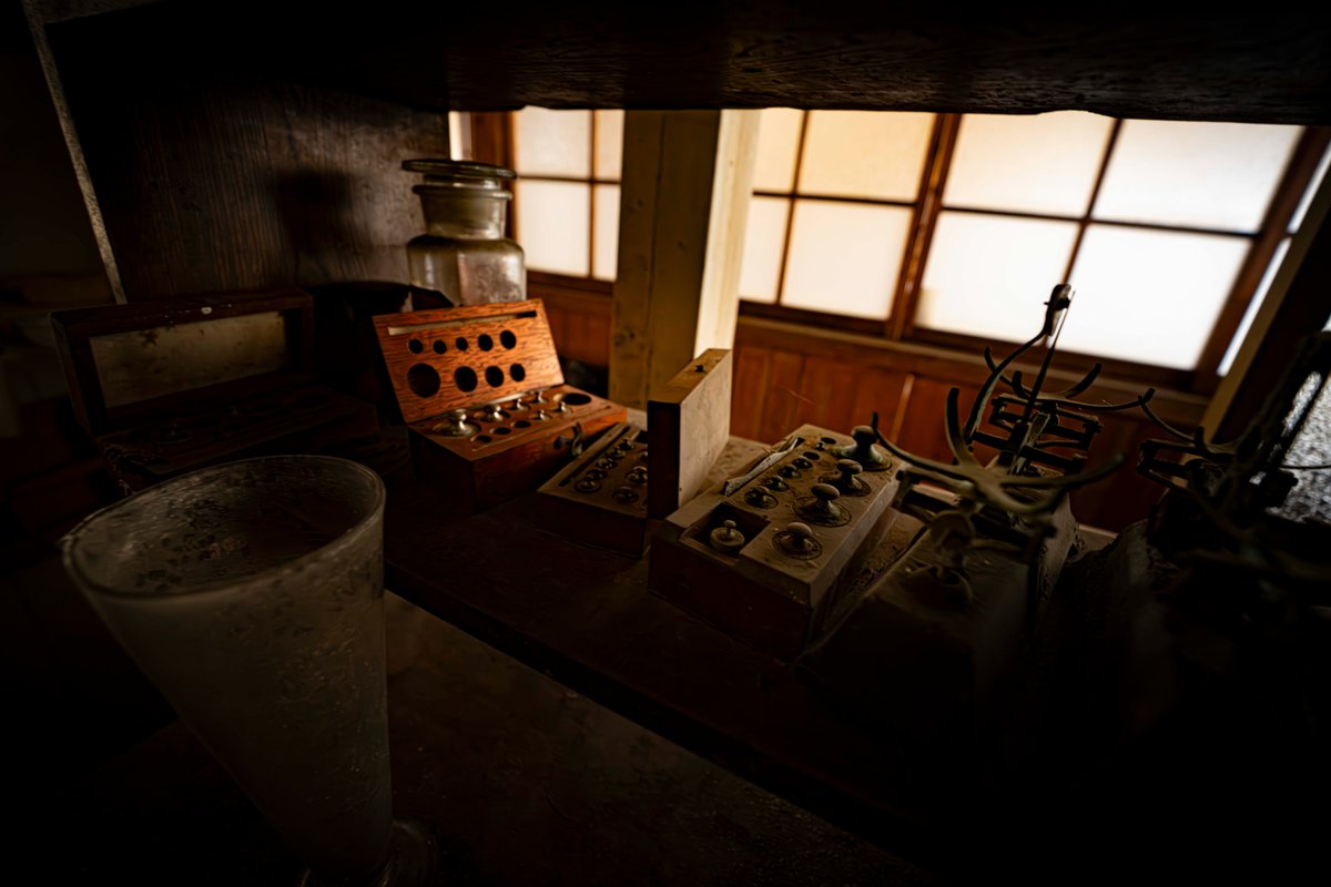 komamasa's tweet image. 廃医院の残留物
#廃墟　＃Urbex　＃abandoned