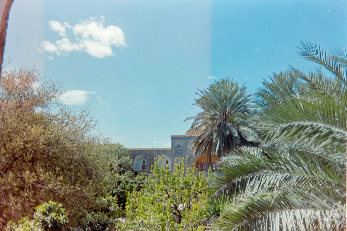 Amiry0usefi's tweet image. khan school
#مدرسه_خان
🎞 colorplus200
📷 cannonet GIII
.
.
#analog #35mm #kodak #filmphotography