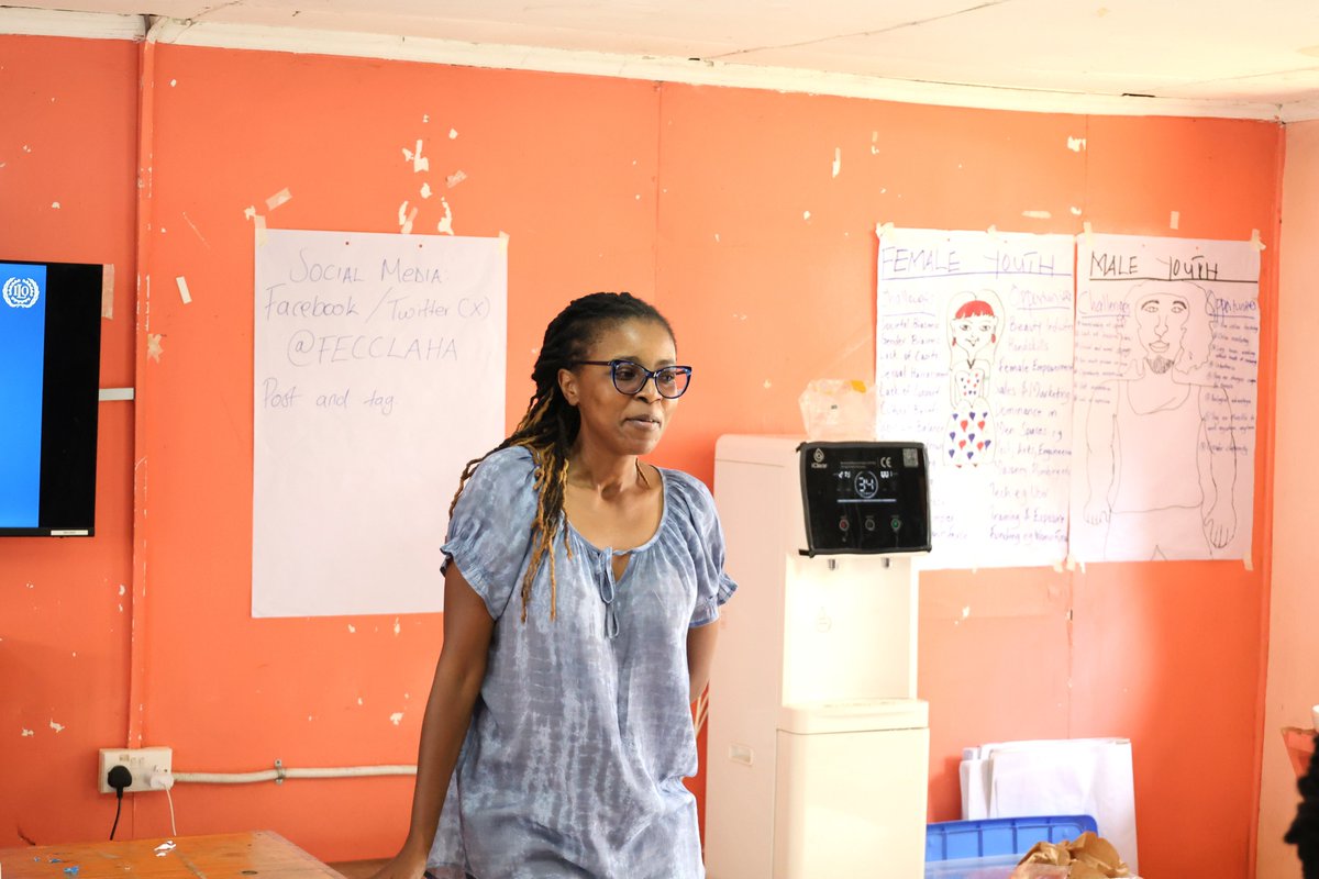 FECCLAHA's tweet image. A special visit today from Christine Muna, Communication &amp;amp; Funding Advisor at @nca_apa who impressed by the youth #business ideas, has encouraged them to aggressively pursue them. 

"..today’s ideas can become tomorrow’s big businesses."

We value this #partnership