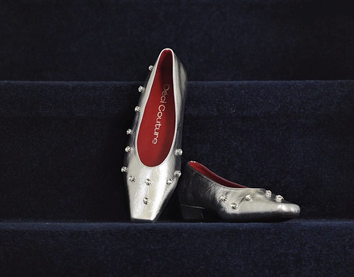 DeciCouture's tweet photo. Déci 初のシューズ発売👠❤️
送料無料キャンペーン📦+サイズ交換サービス実施中！✨

Square Toe Bijou Pumps
Black / Silver / Pink / Cream
¥12,100(税込)

https://t.co/WGSFcdFKBi https://t.co/fqwocIo1a0
