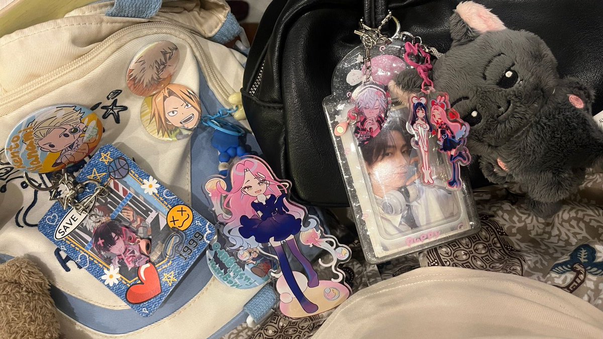 fobin's tweet photo. #couplekeychains #ivantill #owyeah #iloveit https://t.co/xCbrFmNITo